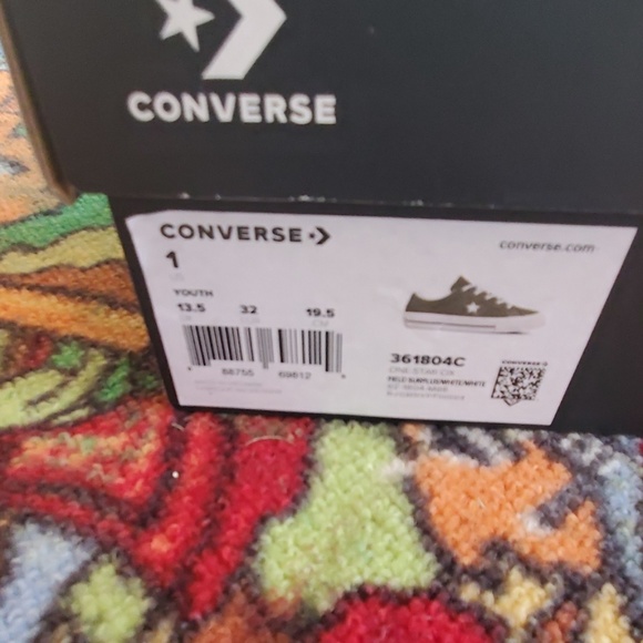 Converse NEW in Box - Picture 2 of 6